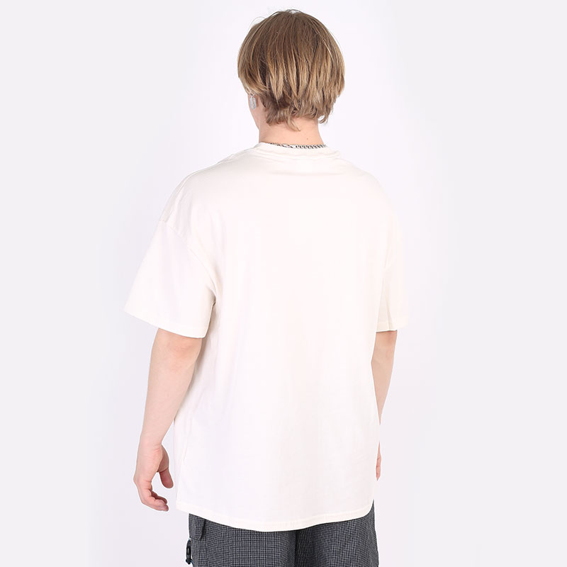 мужская бежевая футболка PUMA HC Pocket Tee 53461065 - цена, описание, фото 4